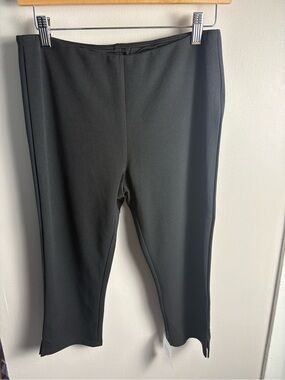More to Come from Revolve NWT Women's Black Pull-On Capris Small